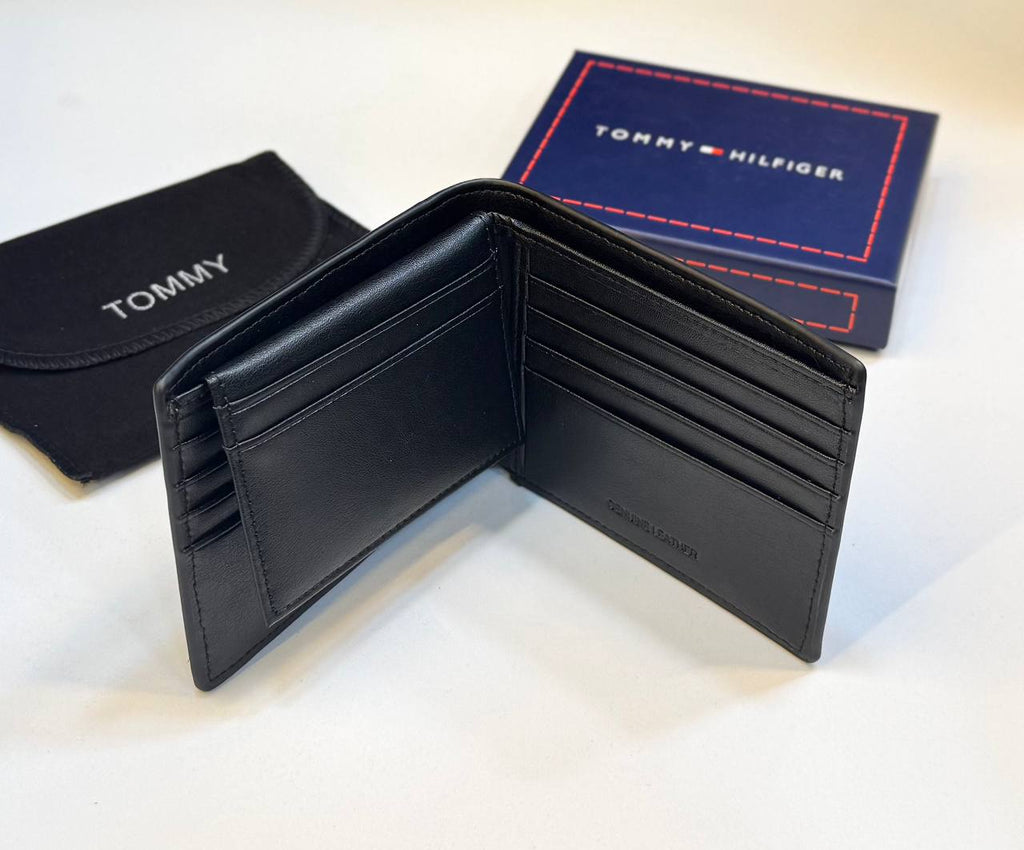 TOMMY K187 WITH BOX AND BAG
