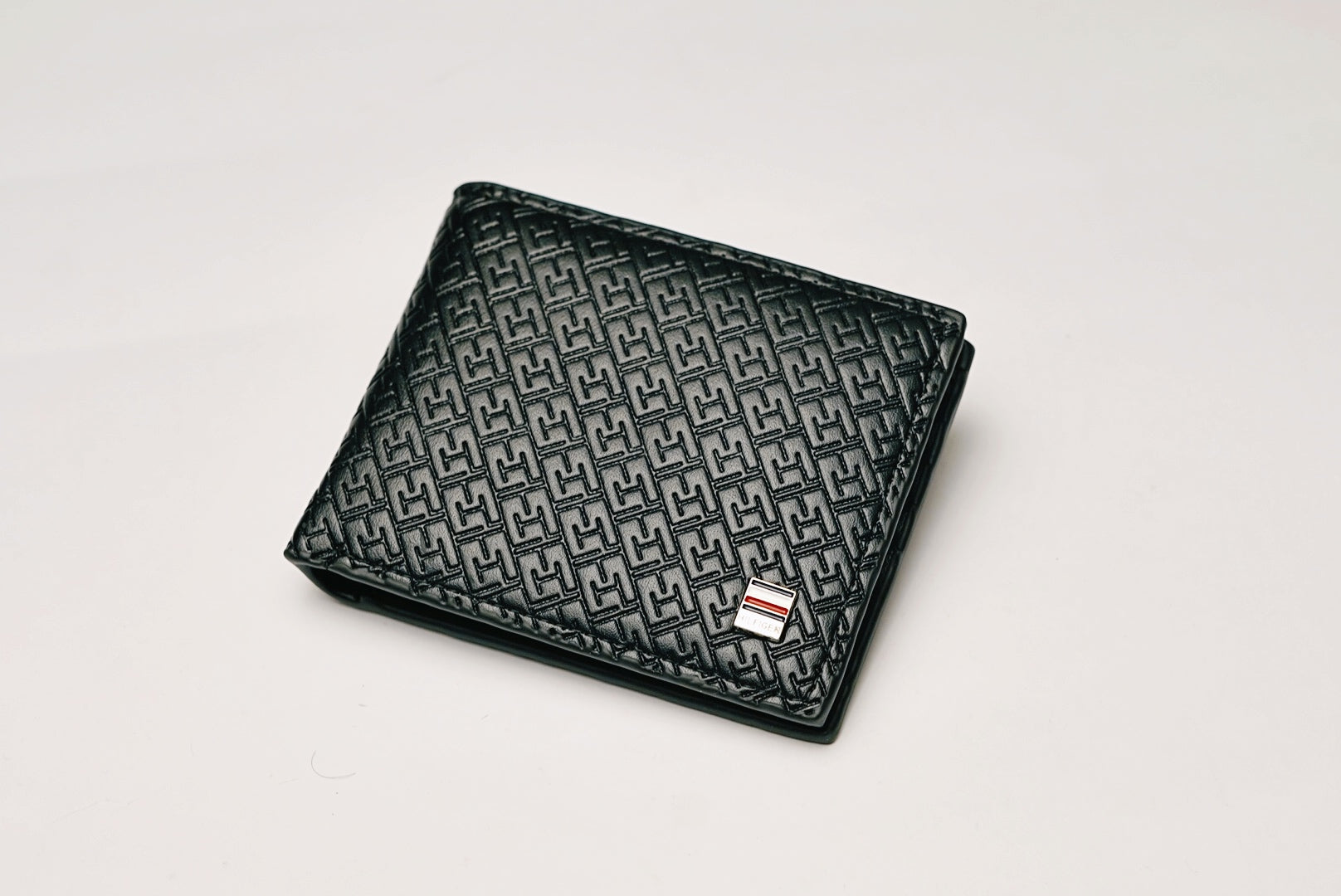 TOMMY K597 WITH BOX AND BAG
