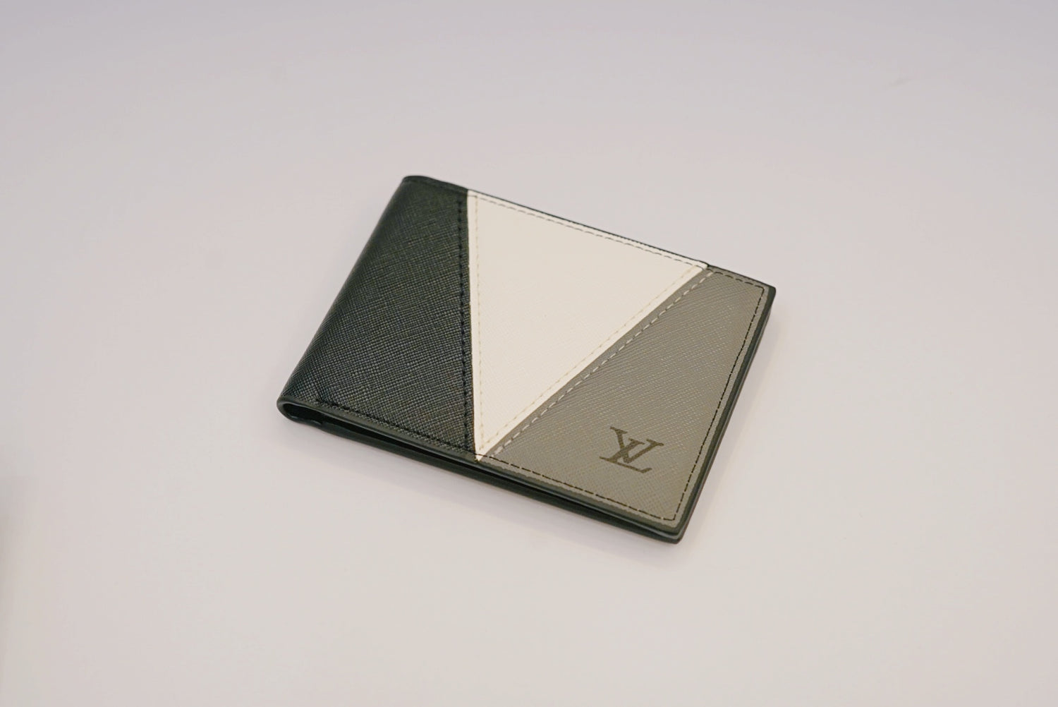 GUESS K223