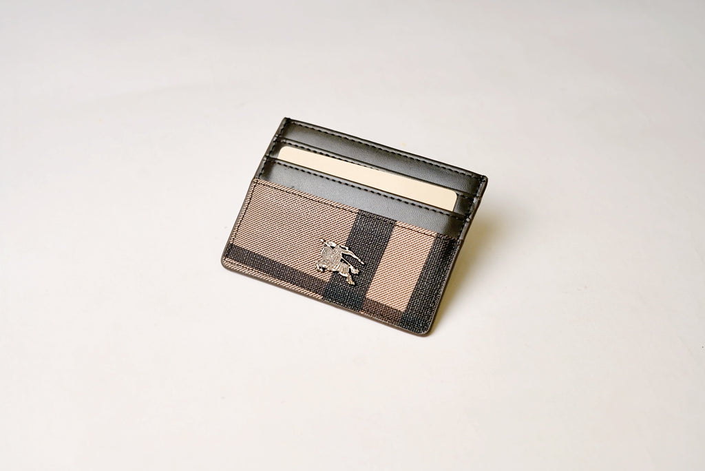 BURBERRY K80