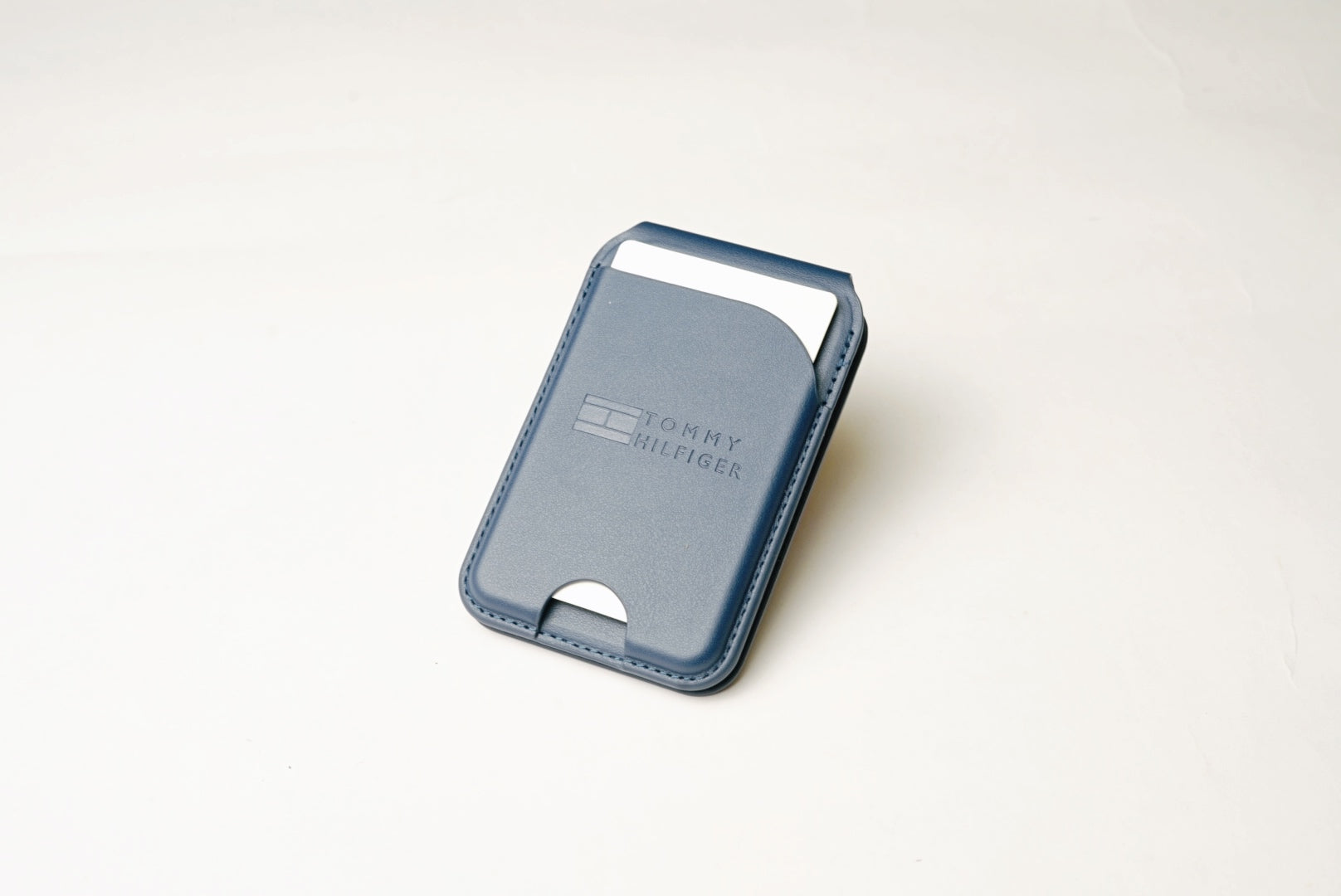 TOMMY 2 IN 1 MAGNETIC CARD HOLDER K514
