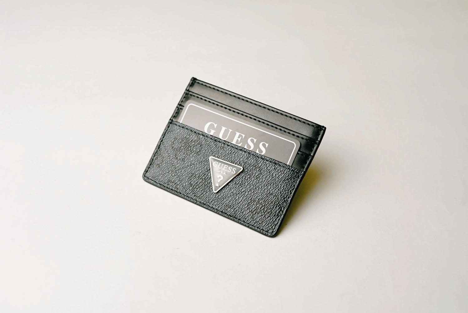 GUESS K223