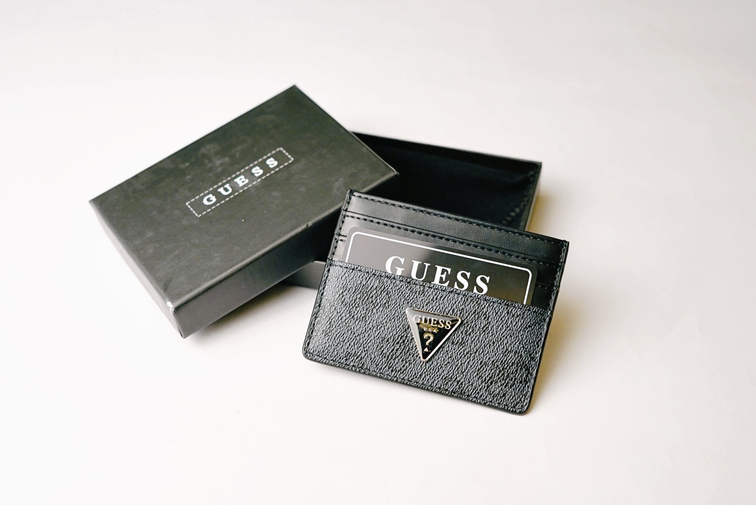 GUESS K223