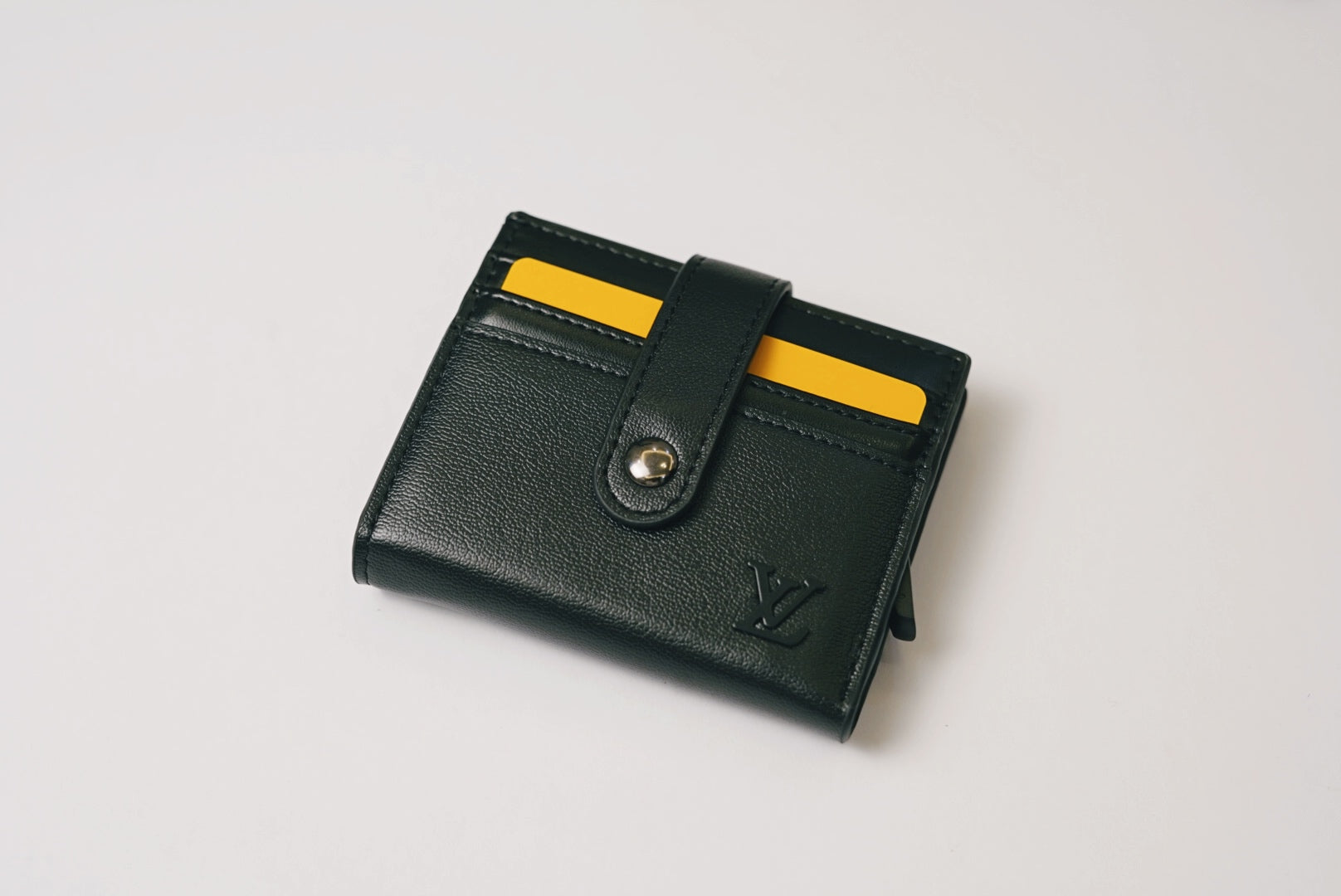 LV CARD HOLDER K117