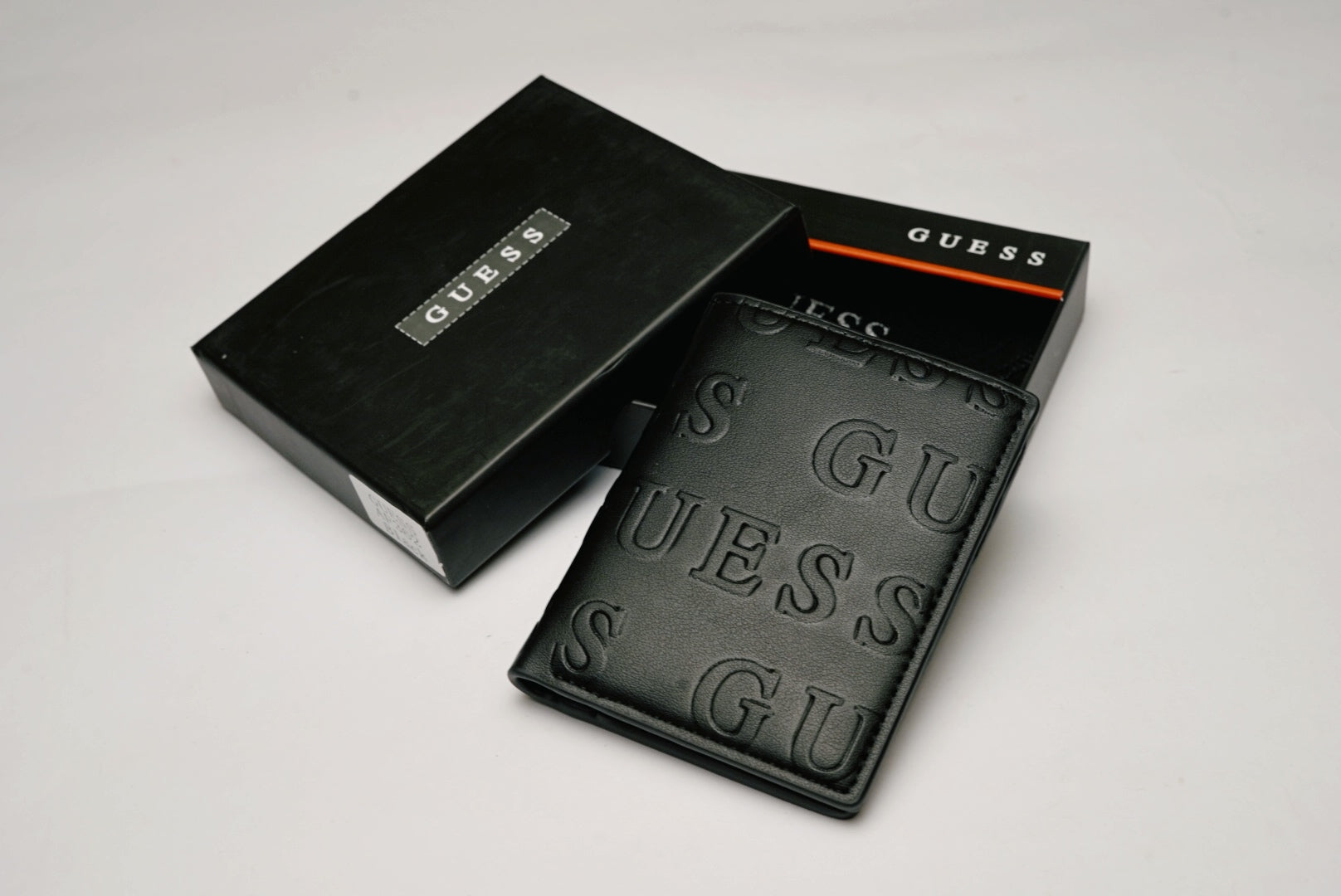 GUESS K542