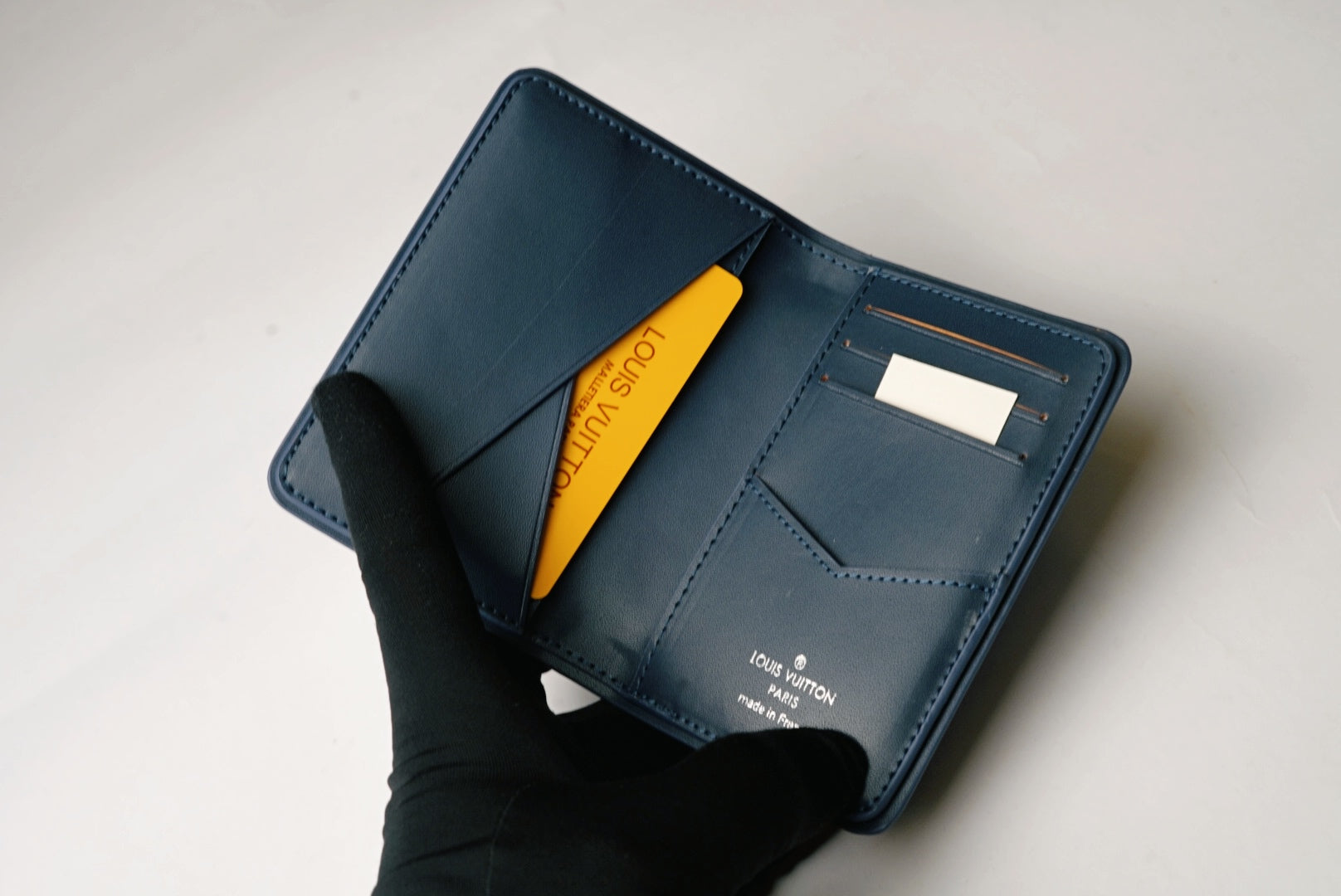 FLIP LV WALLET K519