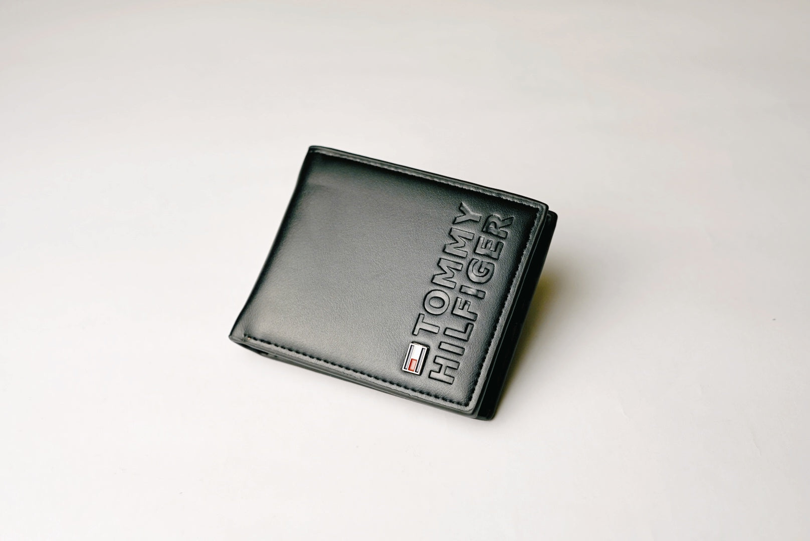 TOMMY K306 WITH BOX AND BAG