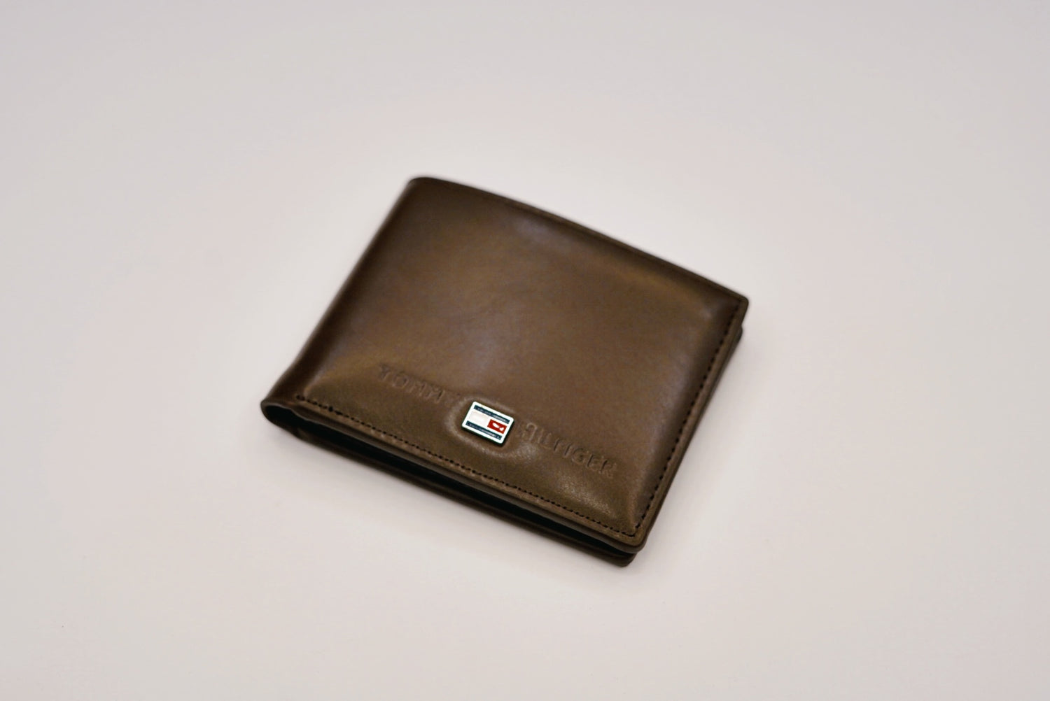 TOMMY WALLET K83