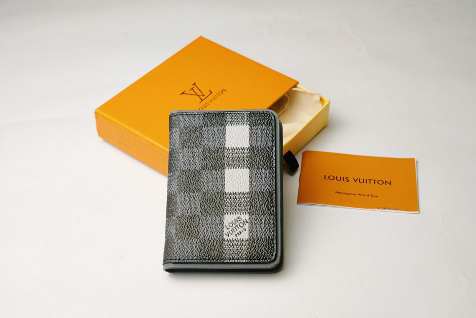 FLIP LV WALLET K521