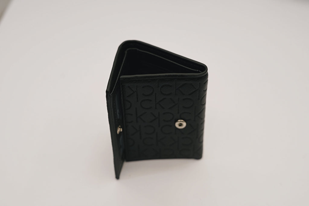 Calvin Klein wallet K23
