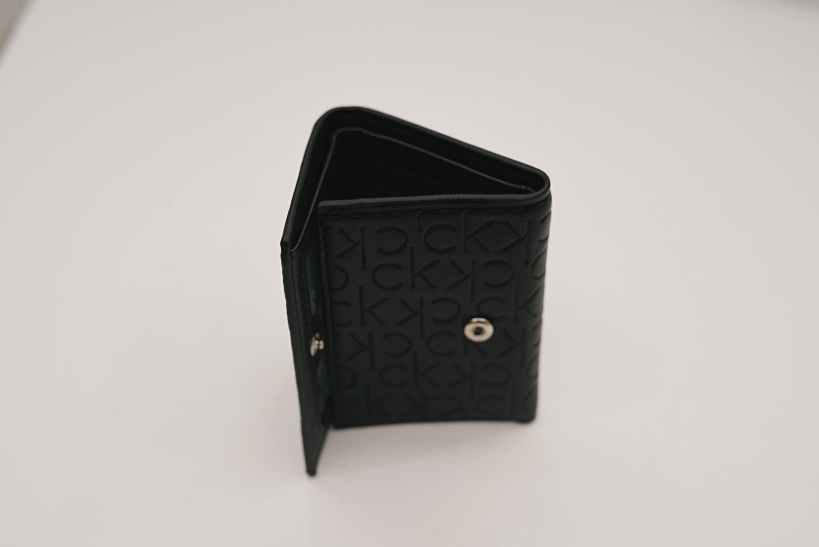 Calvin Klein wallet K23