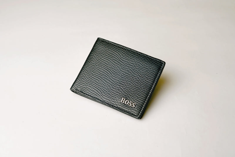 BOSS K251 WITH BOX AND BAG