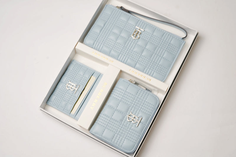 BURBERRY K484