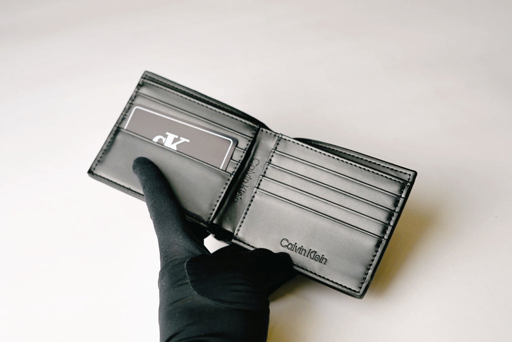 CK K246 WITH BOX AND BAG