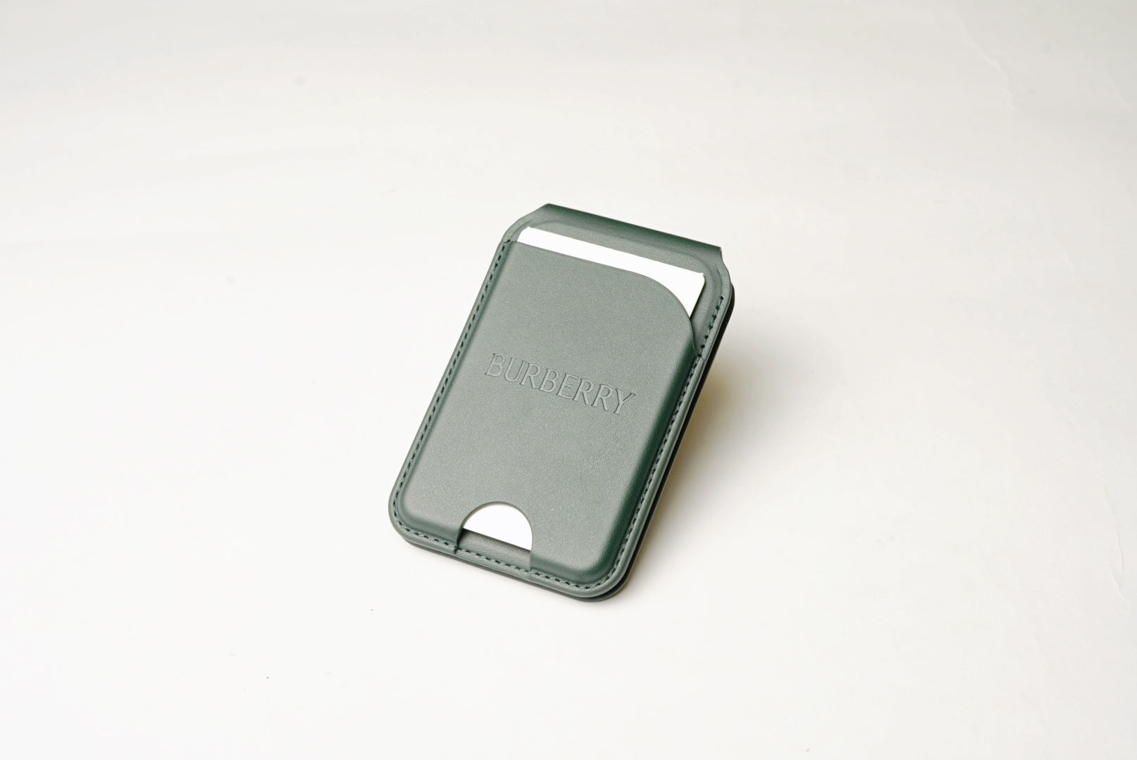 BURBERRY 2 IN 1 MAGNETIC CARD HOLDER K516